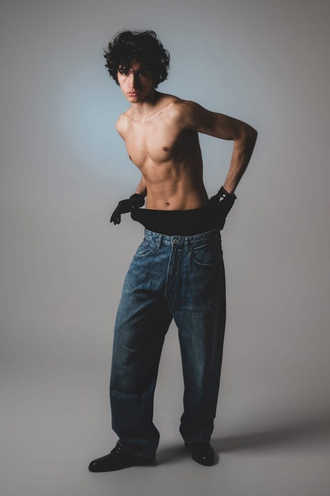 Fotografía editorial de moda masculina realizada por fotografa mallorca